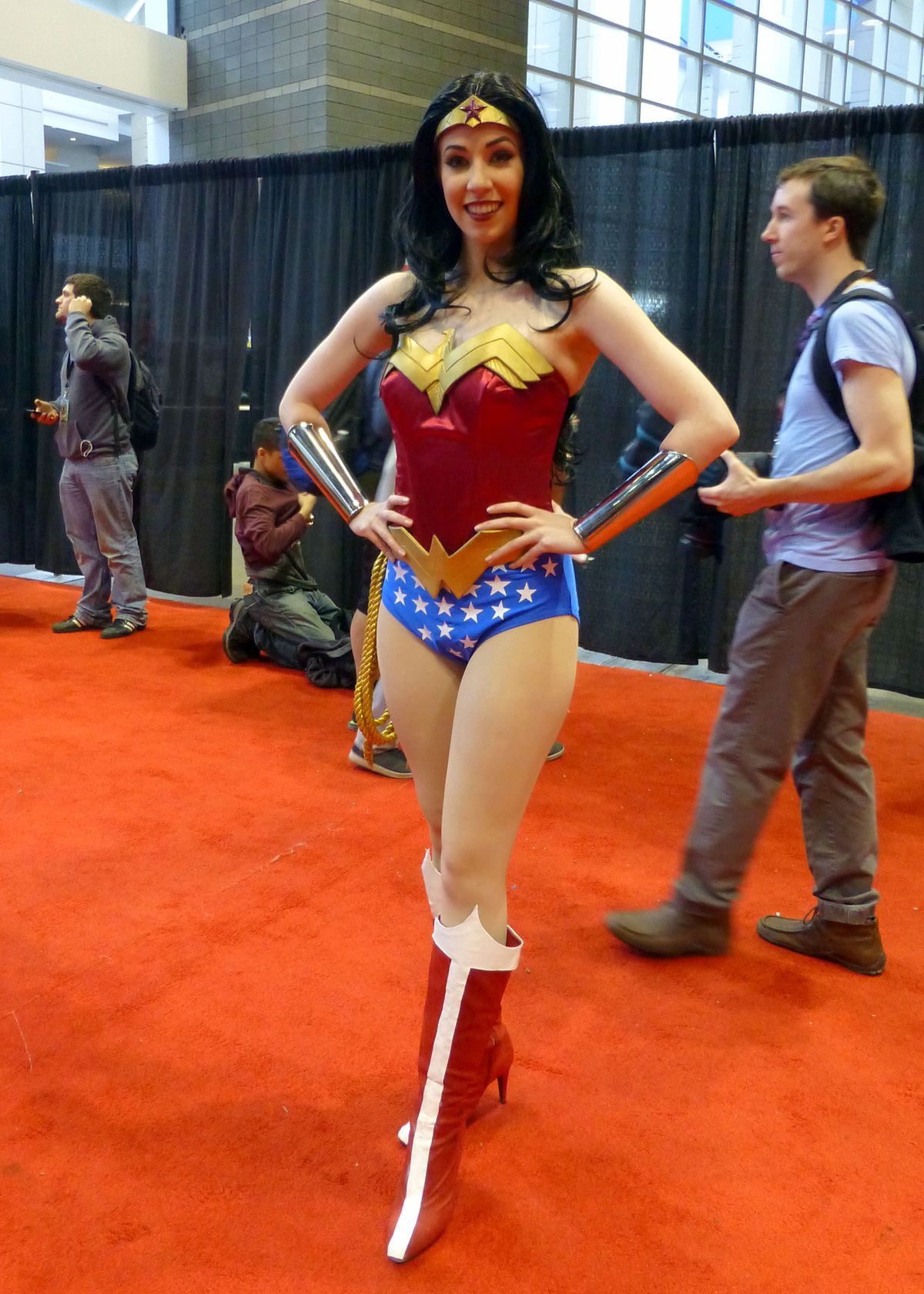 Violar Poner la mesa Excremento Wonder Woman - Simple English Wikipedia, the free encyclopedia
