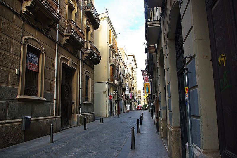 File:Carrer de sant Llorenç.jpg