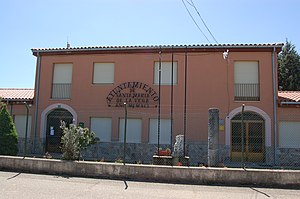 Casa consistorial Santa María de la Vega.jpg