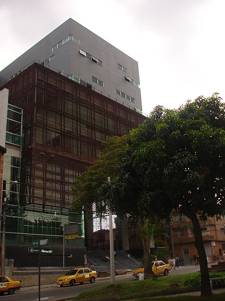 File:Centro de convenciones aburra sur.jpg