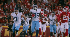 Okonkwo (#85) playing against the Kansas City Chiefs in 2022. Chiefs vs Titans TE Chigoziem Okonkwo.png