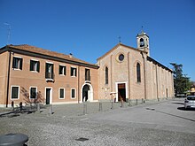 Chiesa di San Pietro e casa canonica (San Pietro Viminario).jpg