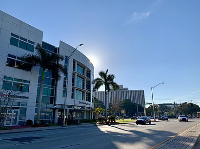 How to get to Coral Springs with public transit - About the place