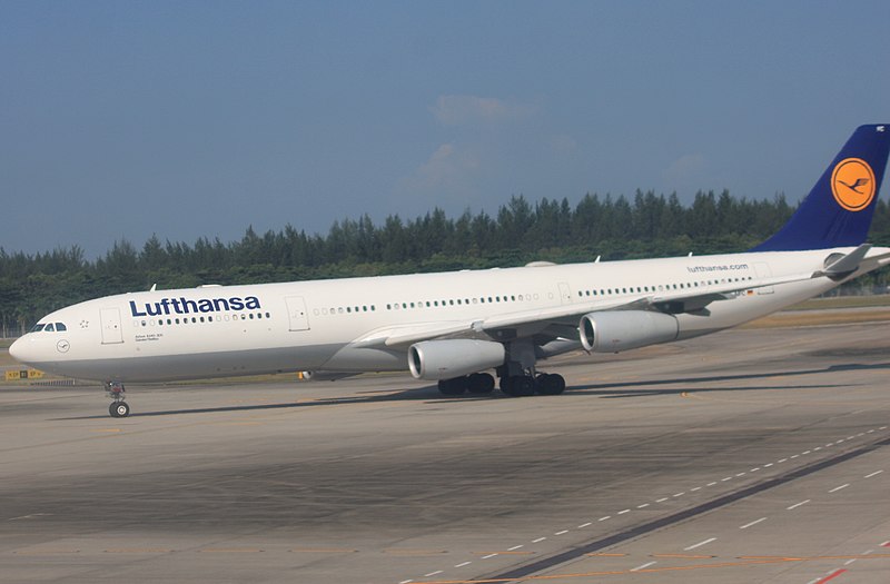 File:D-AIFC Airbus A340-313X (cn 379) Lufthansa. (7988873460).jpg