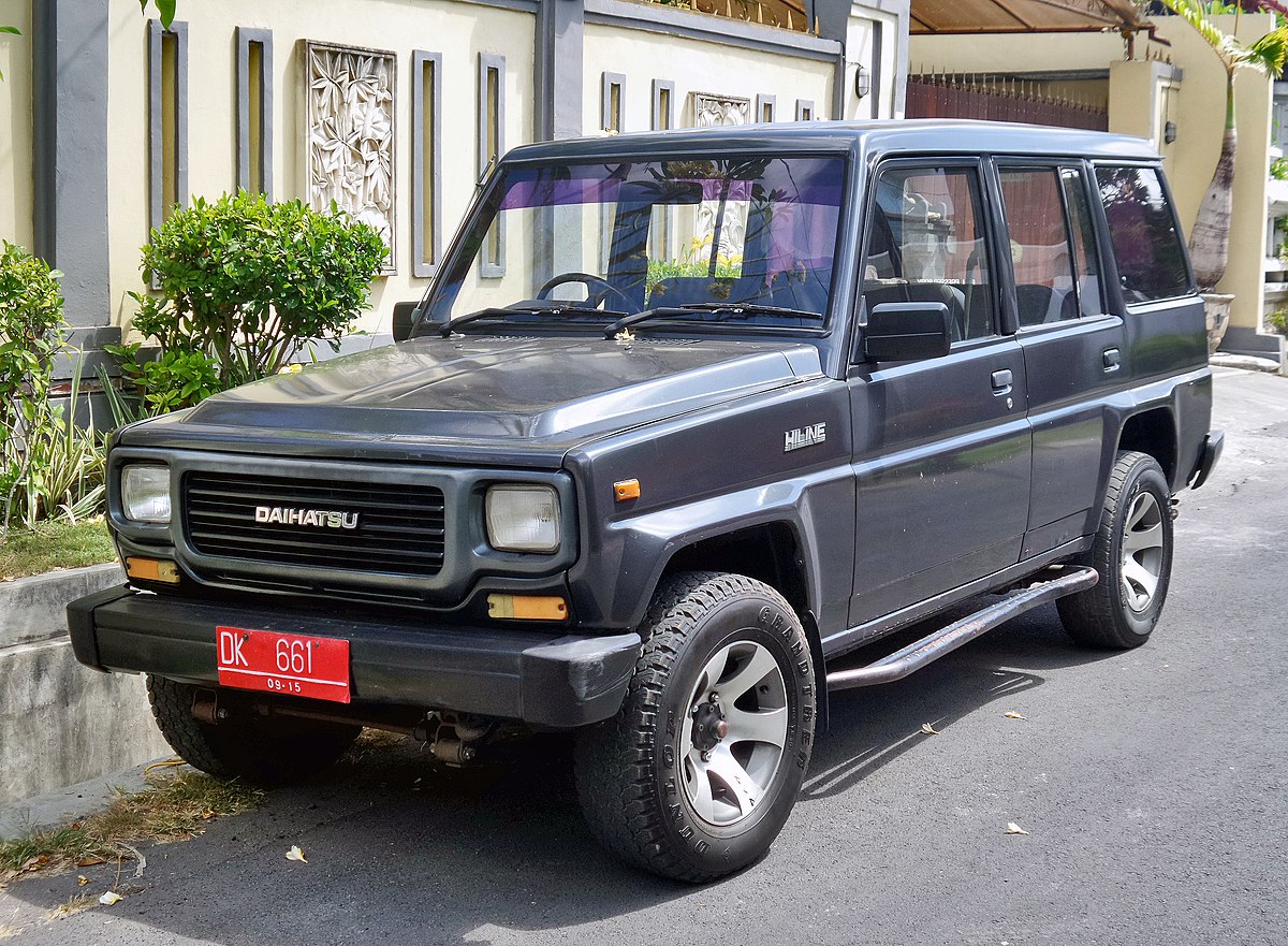 Daihatsu Rocky (f300)