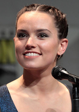 Daisy Ridley na sandiegském Comic Conu, 2015