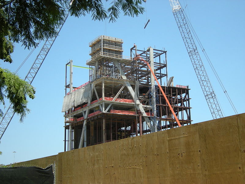 File:Dallas Center for the Performing Arts under construction 01.jpg