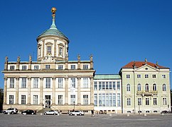 2007, vor Sanierung und Neubau des Mittelteils