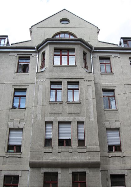 File:Dreimuehlenstr. 10 Muenchen-2.jpg