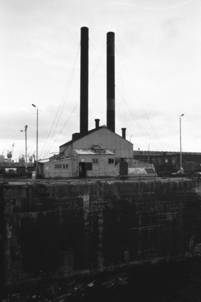 File:Dry Dock pumping station - geograph.org.uk - 372403.jpg