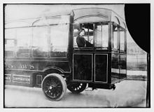 Edison electric bus in 1915 Edison electric bus from 1915.jpg