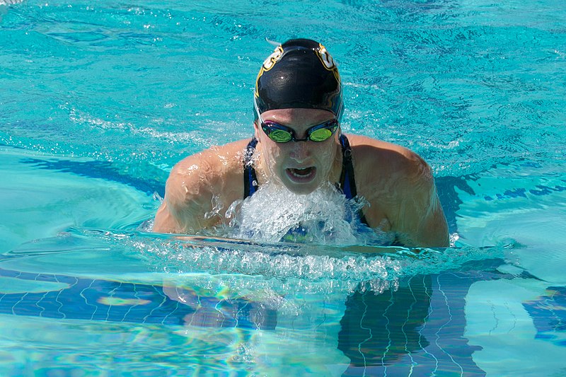 File:Emily Escobedo, 200m breaststrike (34346572654).jpg