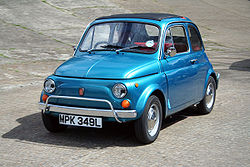 Fiat 500 Brooklands auto italia 2006.jpg