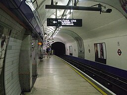 Finsbury Park stn Piccadilly southbound