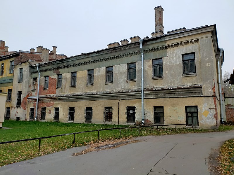 File:Former bathhouse, Nikolaevsky Charity House, Rasstannaya 20 Saint Petersburg, November 2022.(1).jpg