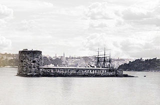 <span class="mw-page-title-main">Fort Denison</span> Old fort in the Sydney Harbour National Park