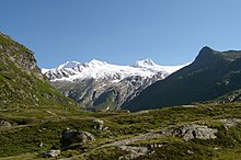 Großvenediger peak (highest point, rear left), view from Johannis Hut near Prägraten to the south