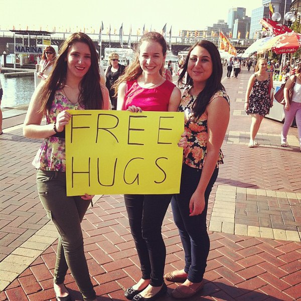 File:Free hugs!.jpg