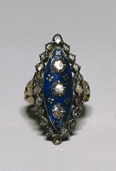 File:French - Ring with Celestial Motif - Walters 571789 - Top.jpg