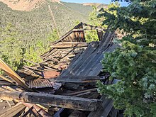 Collapsed cabin at the French Henry mine. French Henry Mine Cabin.jpg