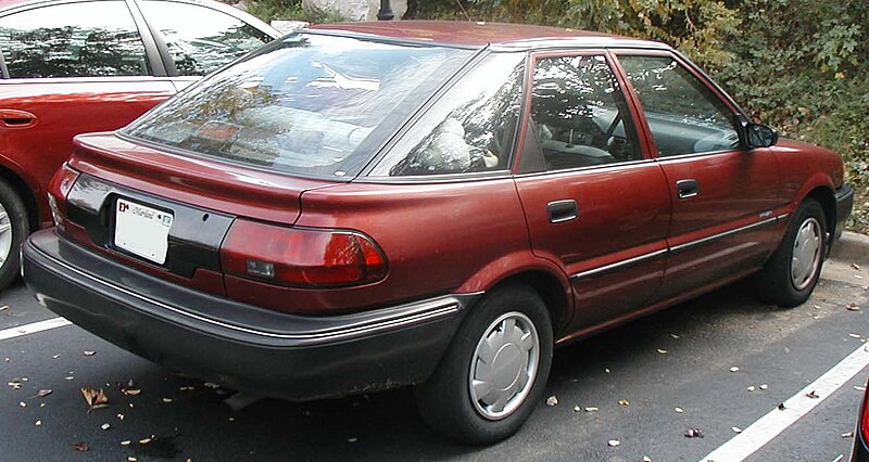 File:Geo-Prizm-hatchback-2.jpg