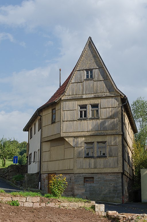 Geroda, Pfarrer-Schödel-Straße 2-001