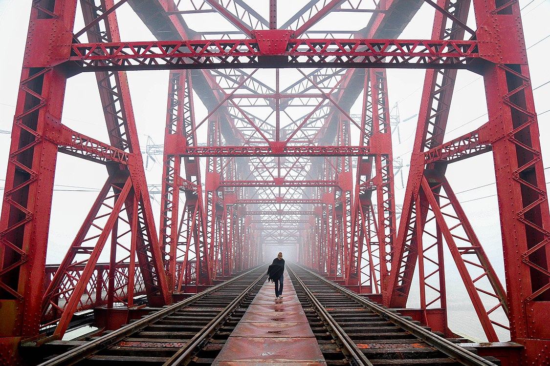 Металлическая ферма моста. Металлический ЖД мост. Мост из металлоконструкций. Мосты из металлических ферм.