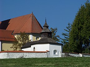 Haselbach-Straubinger-Strasse-17-Totentanzkapelle.JPG