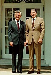 Hawke and US President Ronald Reagan at the White House in November 1984 Hawke Reagan1985.jpg