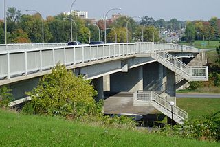 <span class="mw-page-title-main">Heron Road Workers Memorial Bridge</span> Bridge in Ottawa, Ontario, Canada