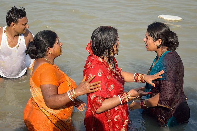 File:Holy Bathe in Ganges - Chhath Puja Ceremony - Baja Kadamtala Ghat - Kolkata 2013-11-09 4286.JPG