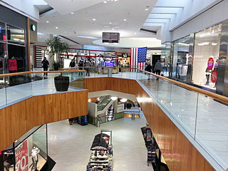 <span class="mw-page-title-main">Holyoke Mall at Ingleside</span> Shopping mall in Massachusetts, United States