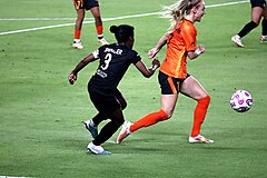 Spencer defends against a Houston Dash player, October 2023 Houston Dash vs Angel City FC, 2023-10-08 (53256324915).jpg