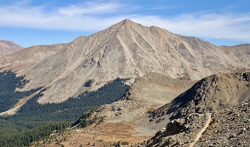 File:Huron Peak.jpg