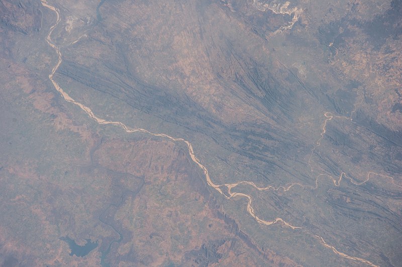 File:ISS038-E-26359 - View of India.jpg