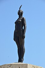 India Catalina Statue, Cartagena, Colombia (24527547921).jpg