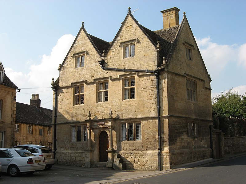 File:Jacobean House, Winchcombe. - panoramio.jpg