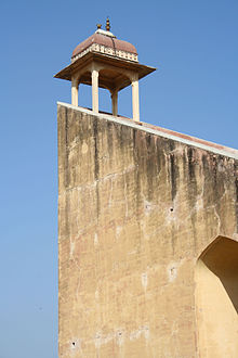 Observation deck of the vrihat samrat yantra (the world's largest sundial) Jantar Mantar in Jaipur giant sundial.jpg