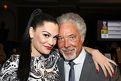 Jessie J & Tom Jones at the Silver Clef Awards 2012.jpg