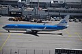 KLM B737-900 (PH-BXS) @ MUC, April 2016.jpg
