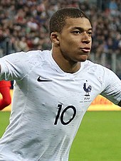 Mbappé playing for France in March 2018