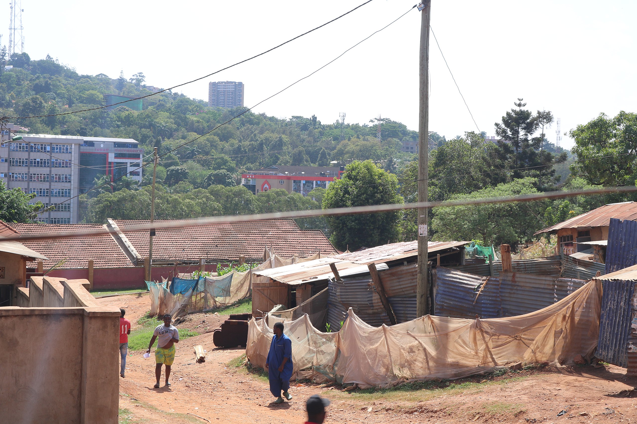 File Lower Naguru Slum Kampala Jpg Wikimedia Commons