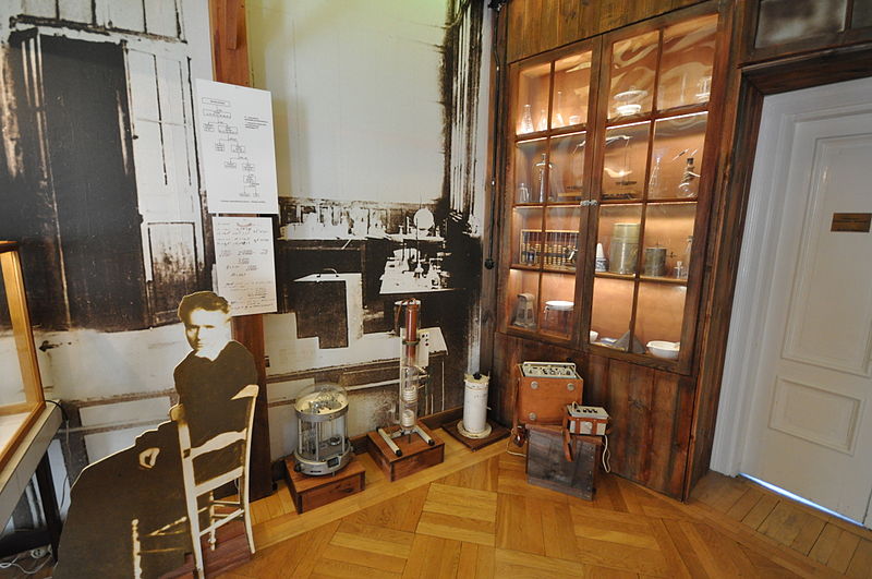 File:Maria Skłodowska-Curie Museum (9632829844).jpg