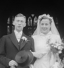 Marriage of Lies Bonnier and Chris Burg 1953crop.jpg
