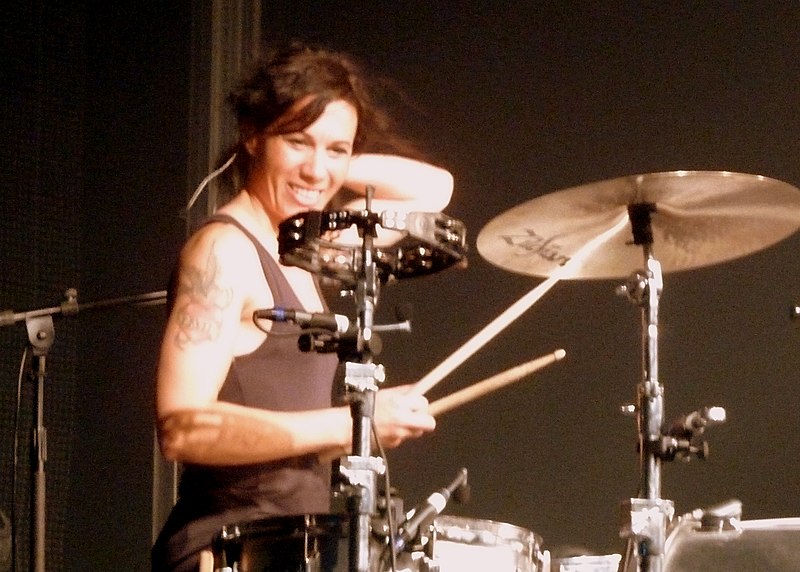 File:Matt and Kim 01 (8190002986).jpg