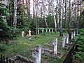 cmentarz wojenny z I wojny światowej (w lesie)