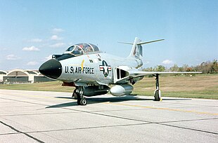 Un F-101B.