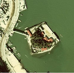 Mikimoto pearl island.jpg