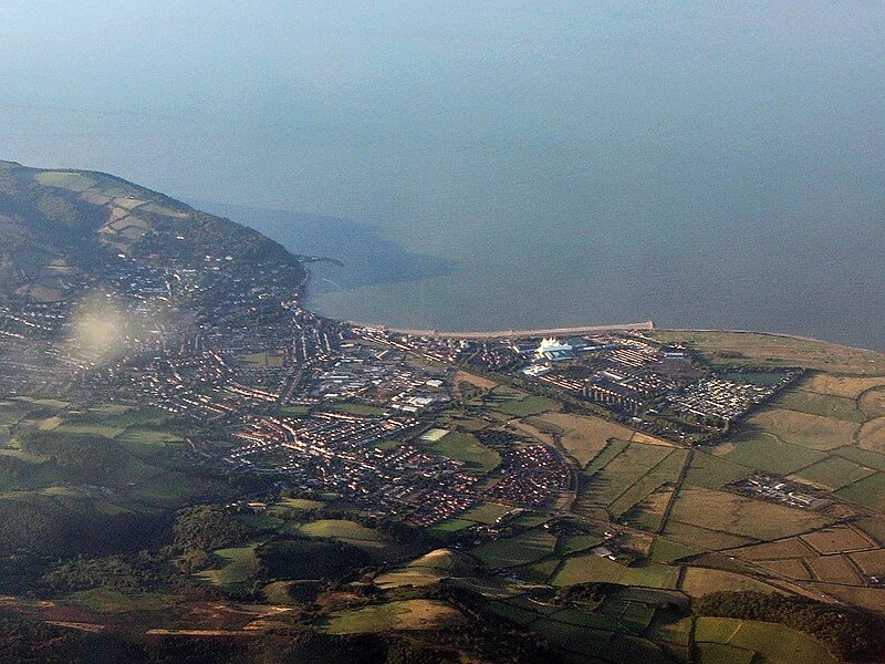 File:Minehead, Somerset, England (49640097036).jpg