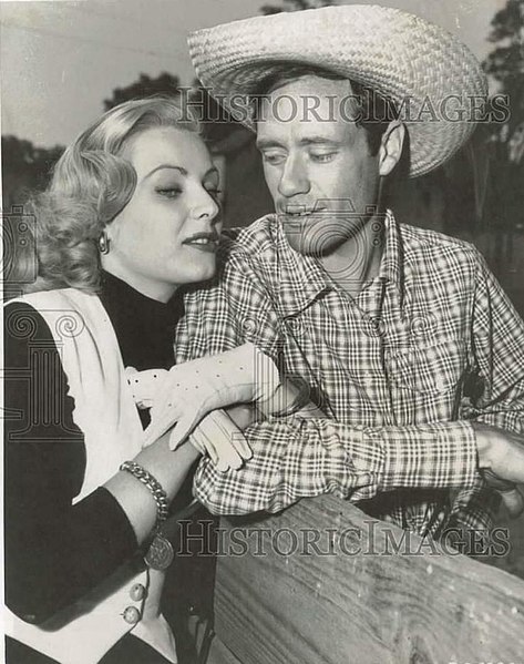 Ferrer with Miroslava in The Brave Bulls (1951)
